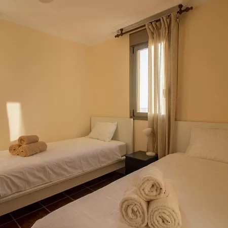 2 Bed House Near The With Swimming Pools Ferienhaus La Mareta