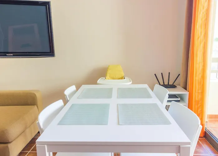 Сasa de vacaciones 2 Bed House Near The With Swimming Pools La Mareta