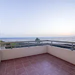 2 Bed House Near The With Swimming Pools بيت للعطل